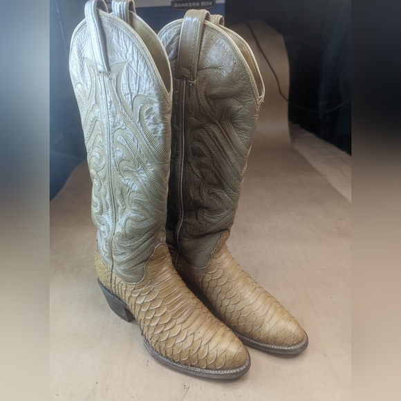 Tony Lama boots Black Label women's sz 4.5B  Exotic Genuine Golden Python Snakes - Picture 3 of 10